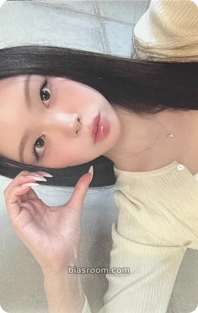 Suhyeon cloud palace ~ false awakening Photocard - Billlie - Billlie K-pop photocard