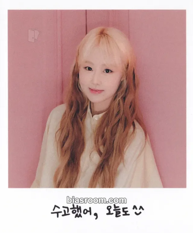 Lee Sujeong - Lee Sujeong (Baby Soul) - 2024 Season's Greetings Other polaroid set season's greetings
