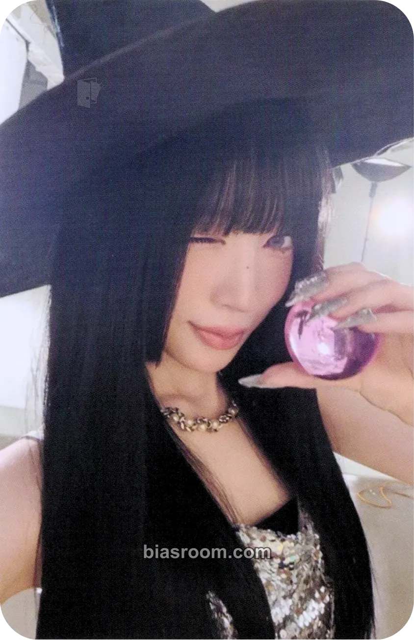 Haruna The Collective Soul and Unconscious: Chapter Two Photocard - Billlie - Billlie K-pop photocard