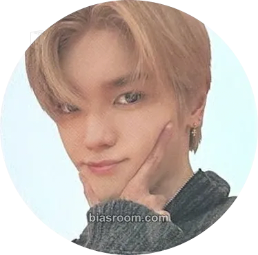 Taeyong Antique Hand Mirror Photocard - NCT - NCT K-pop photocard