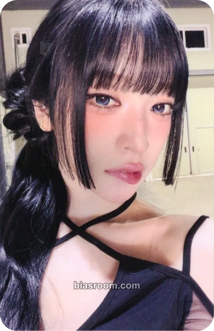 Haruna The Collective Soul and Unconscious: Chapter Two Photocard - Billlie - Billlie K-pop photocard