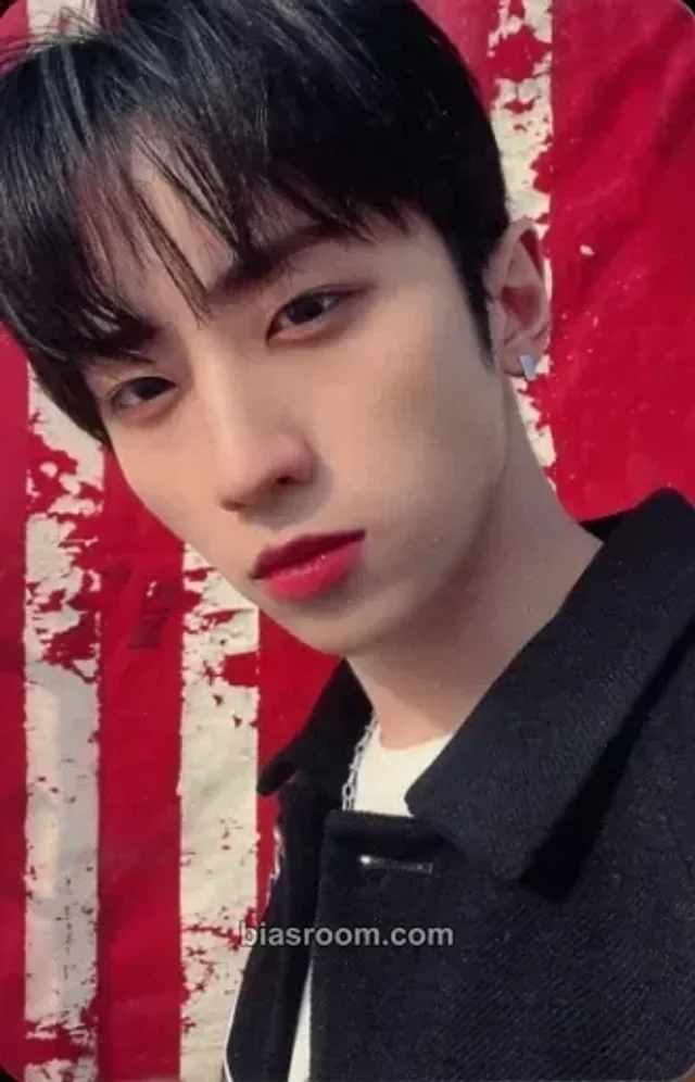 INI - Xu Fengfan - DROP That Album album photocard A version