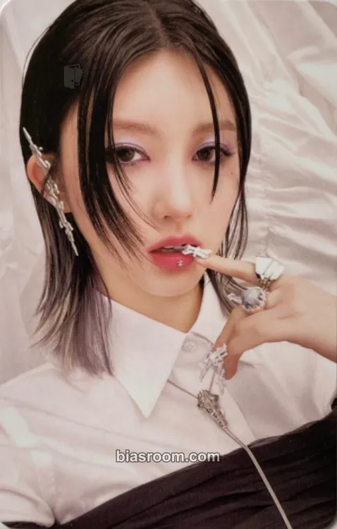 Gaeul IVE SWITCH Photocard - IVE - IVE K-pop photocard
