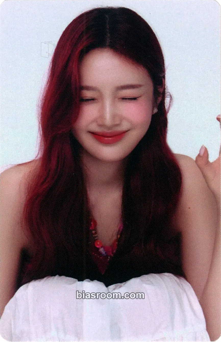 Joy 2025 SMTOWN : THE CULTURE, THE FUTURE Photocard - Red Velvet - Red Velvet K-pop photocard