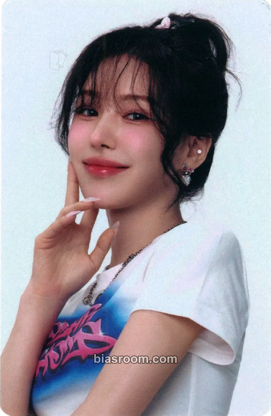 Wendy 2025 SMTOWN : THE CULTURE, THE FUTURE Photocard - Red Velvet - Red Velvet K-pop photocard