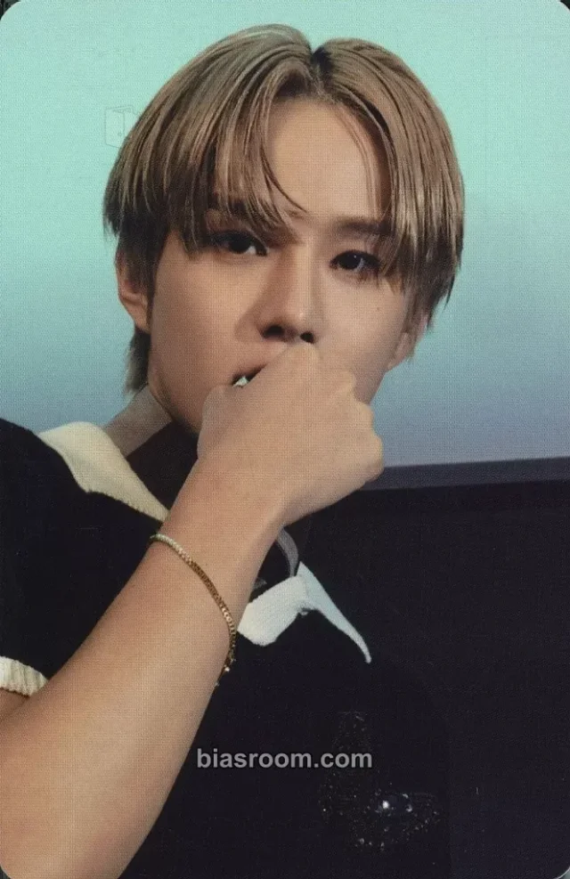 NCT 127 - Jungwoo - FAVORITE MD Other merch photocard photocard set amorepacific gel nail glaze brand collaboration