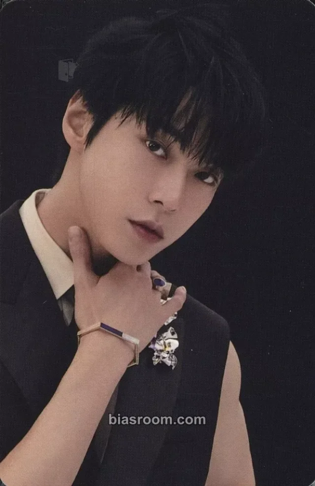 NCT 127 - Doyoung - FAVORITE MD Other merch photocard photocard set amorepacific gel nail glaze brand collaboration