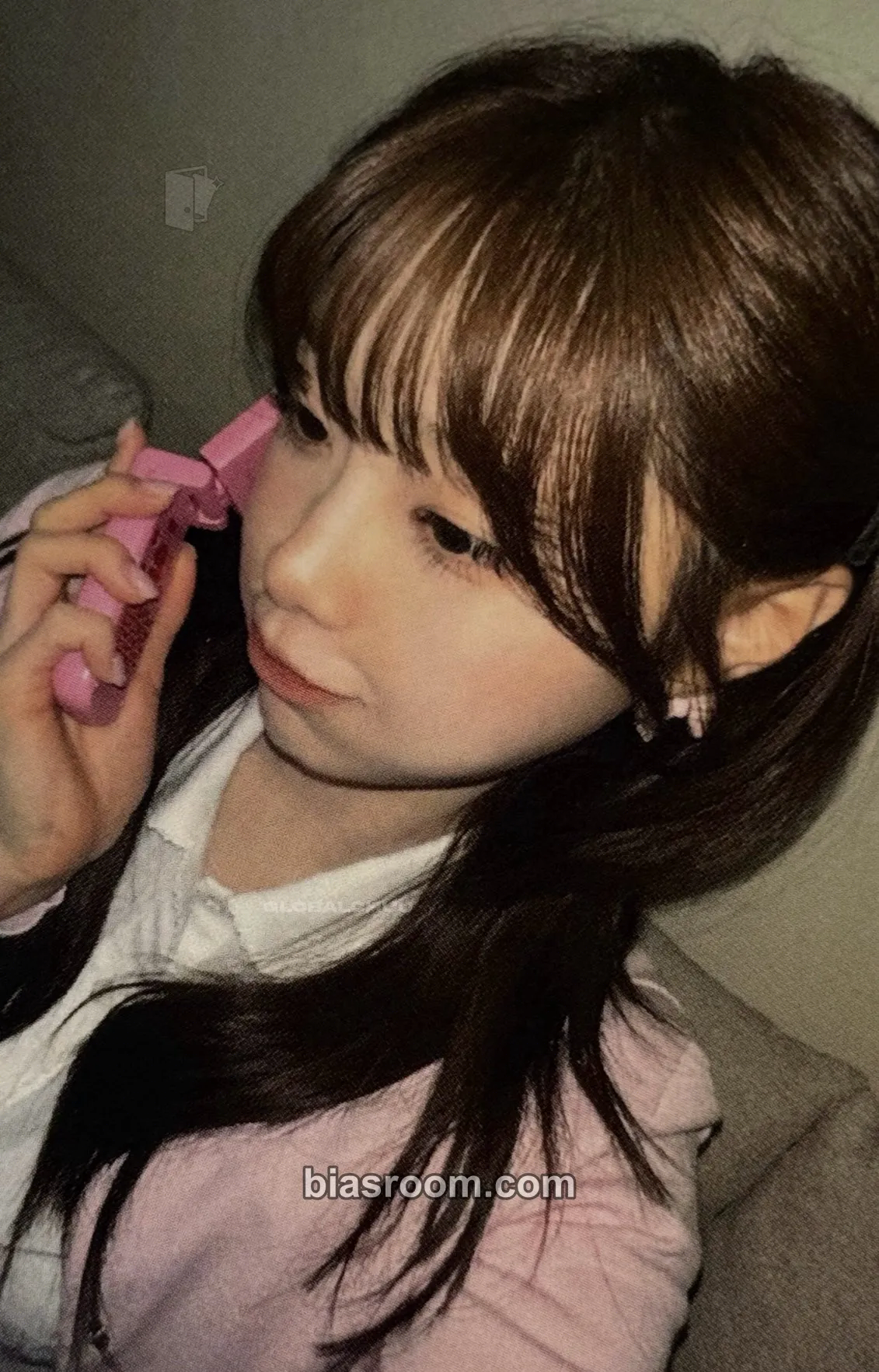 Chuu Only cry in the rain Photocard - Chuu K-pop photocard