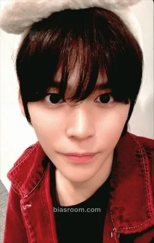 Eunseok 2023 Pink Christmas Photocard - RIIZE - RIIZE K-pop photocard