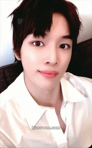 Sungchan 2024 Season's Greetings Photocard - RIIZE - RIIZE K-pop photocard