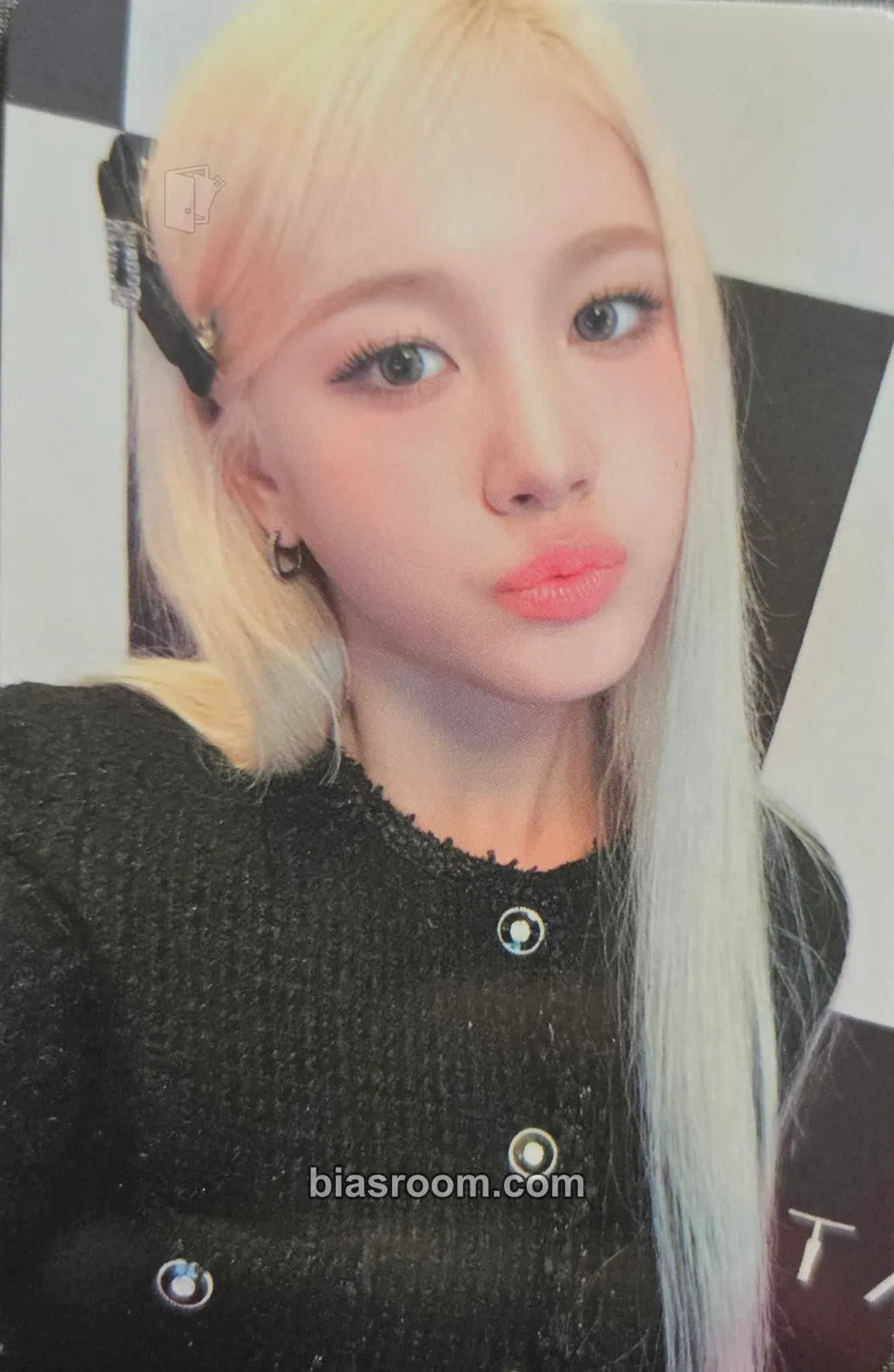 J 2025 Season's Greetings: STAYCine Awards Photocard - STAYC - STAYC K-pop photocard