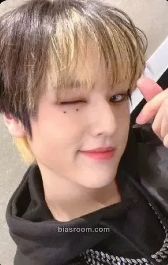 BAE173 - Dohyon - INTERSECTION : BLAZE Album album photocard first press only