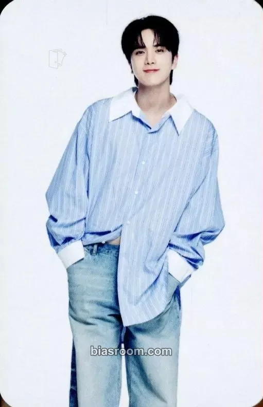 Younghoon WORLD TOUR: Zeneration 2 Photocard - THE BOYZ - THE BOYZ K-pop photocard