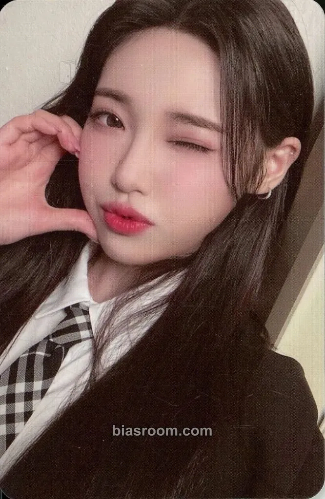 Haram The Billage of Perception: Chapter Two Photocard - Billlie - Billlie K-pop photocard