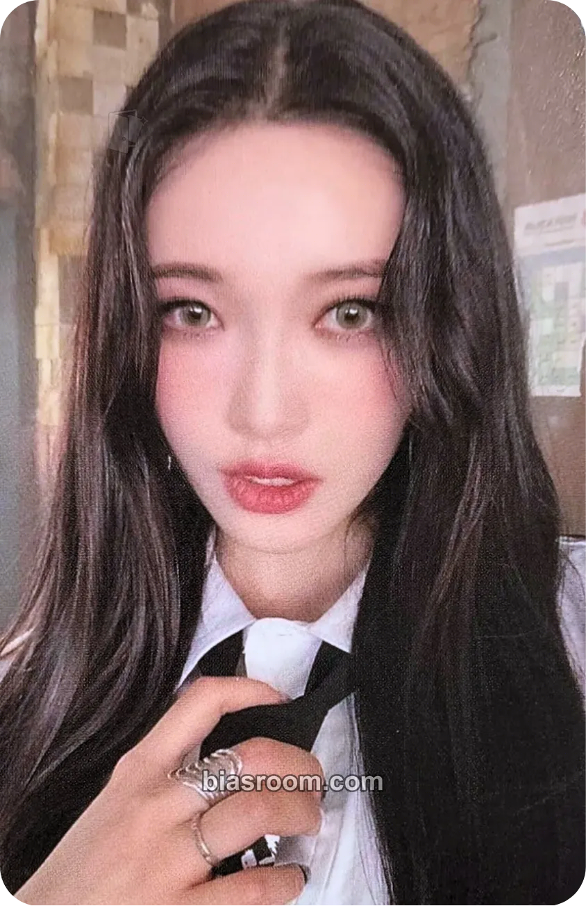 Haram The Billage of Perception: Chapter Two Photocard - Billlie - Billlie K-pop photocard