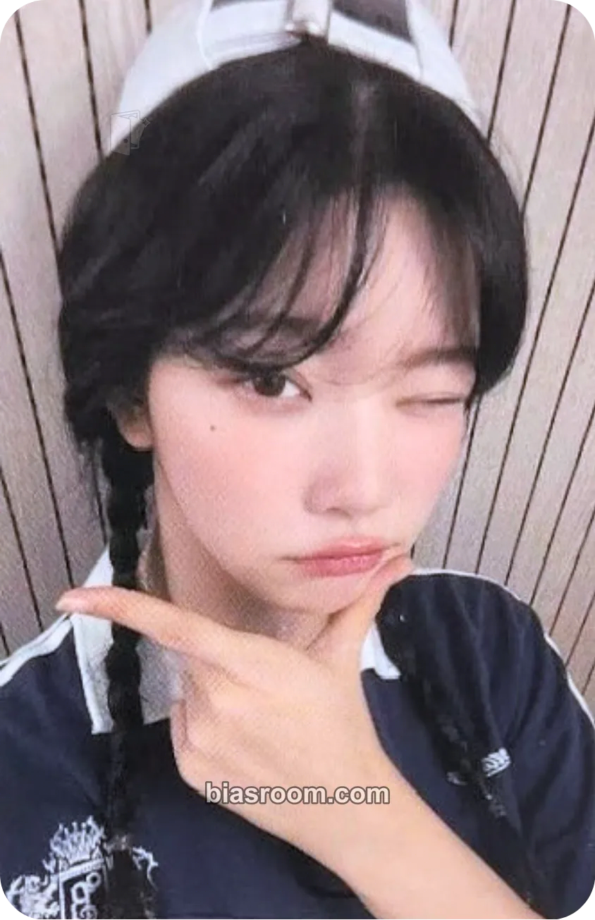 Tsuki appendix: Of All We Have Lost Photocard - Billlie - Billlie K-pop photocard