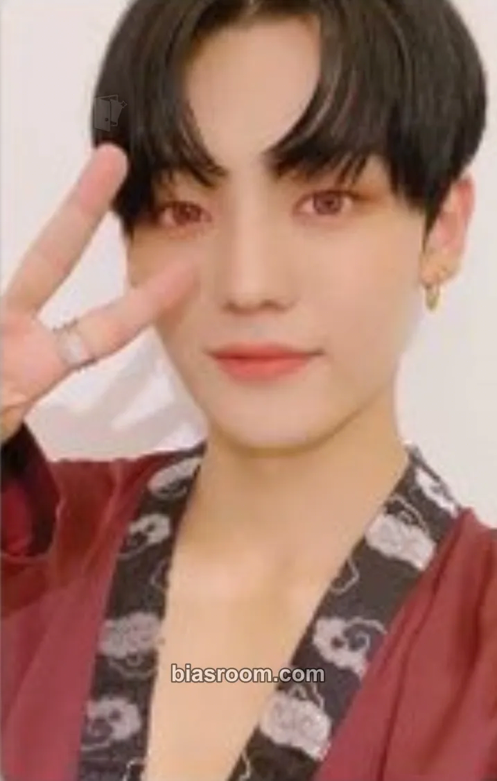 Kang Yuchan HJZM : The Butterfly Phantasy Photocard - A.C.E - A.C.E K-pop photocard