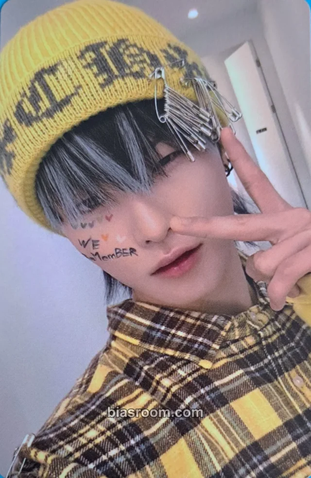 Superkind - Daemon - Profiles of the Future (Λ) : 70% Album 2d version album photocard