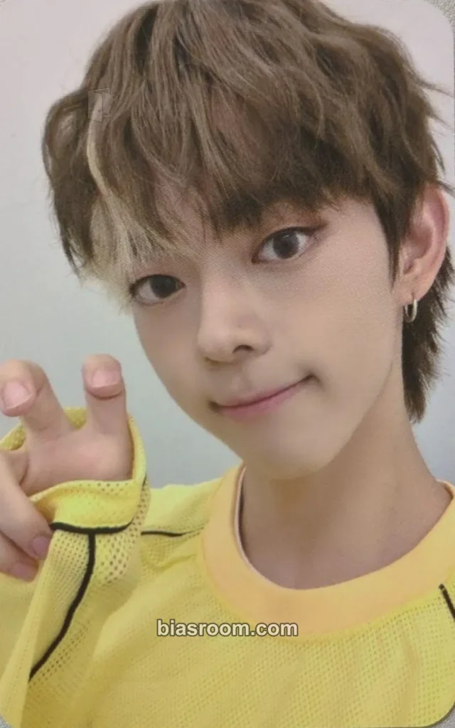 Superkind - Eugene - Profiles of the Future (Λ) : 70% Album video call (fancall)