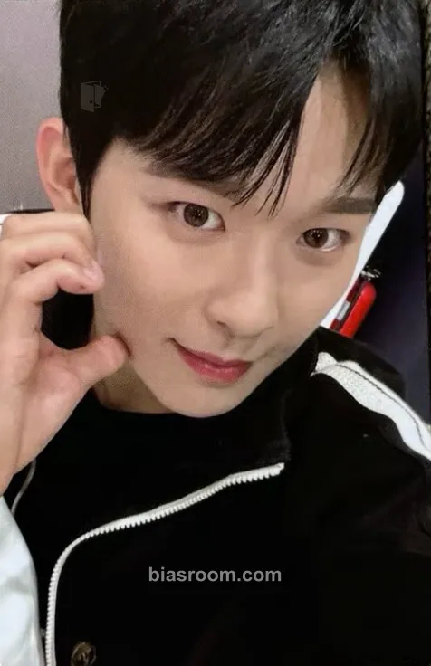 Haseung Cut-Out Photocard - WHIB - WHIB K-pop photocard