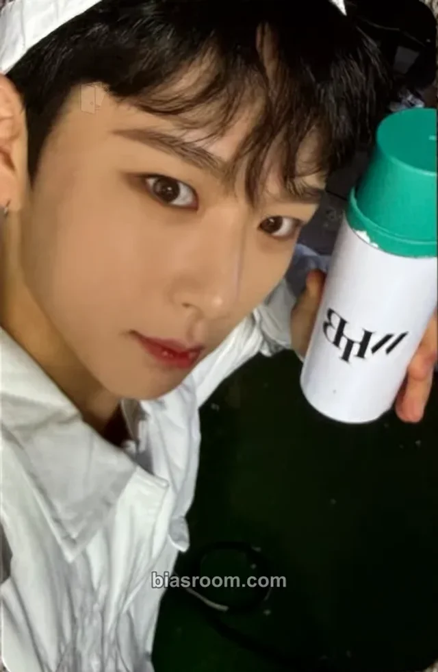 WHIB - Haseung - Cut-Out Album album photocard uncolor version