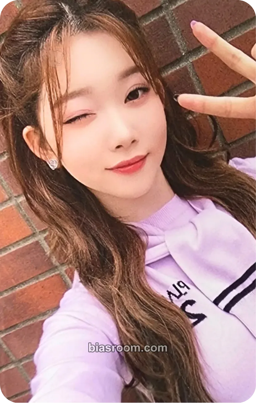 Tsuki The Billage of Perception: Chapter Three Photocard - Billlie - Billlie K-pop photocard
