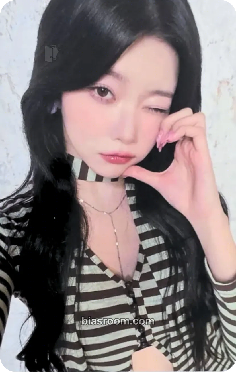 Tsuki appendix: Of All We Have Lost Photocard - Billlie - Billlie K-pop photocard