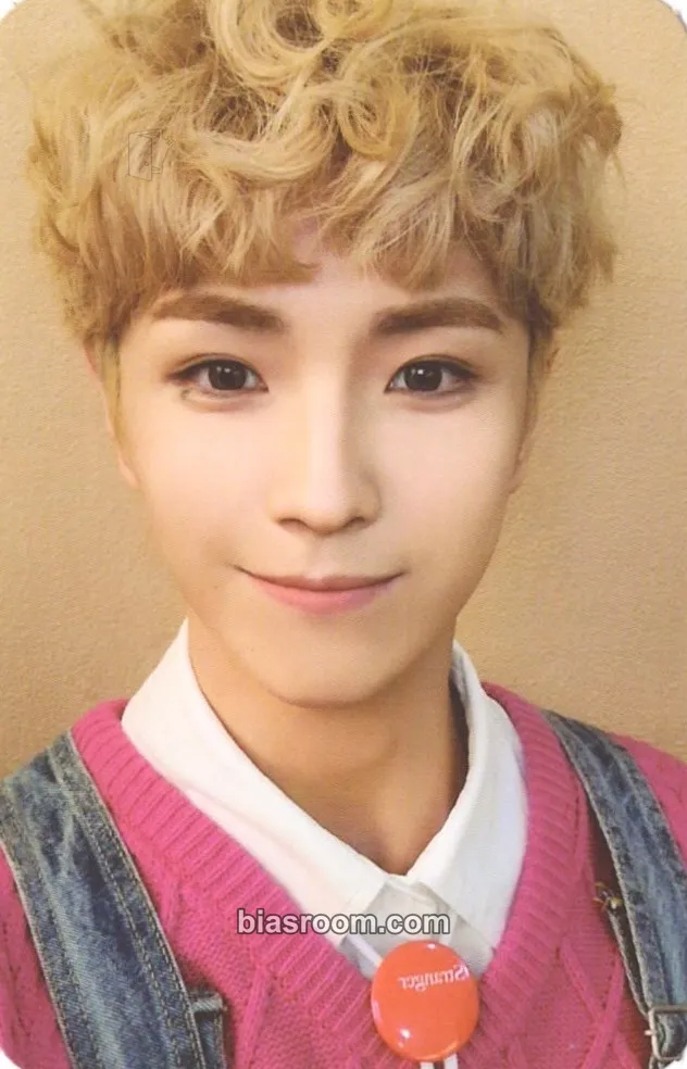 Yonghee HELLO Chapter Ø. Hello, Strange Dream Photocard - CIX - CIX K-pop photocard