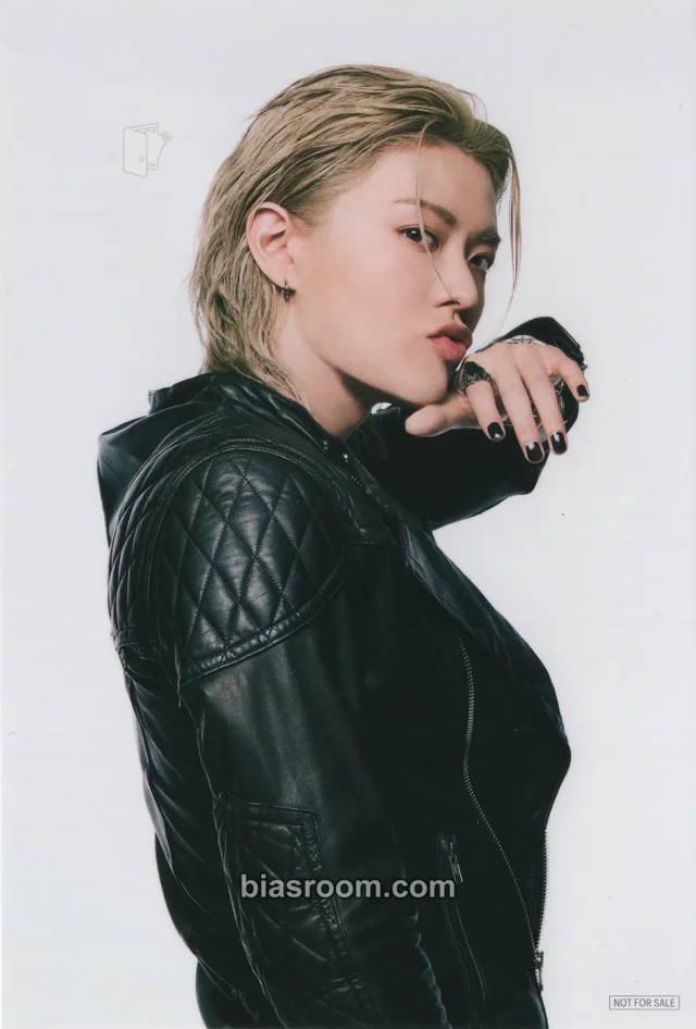 NCT - Yuta - PLAY BACK Album pob (pre-order benefit) mumo visual card zy version