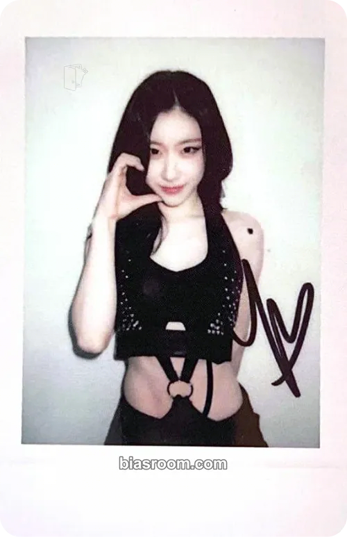 Chaeryeong TUNNEL VISION Photocard - ITZY - ITZY K-pop photocard