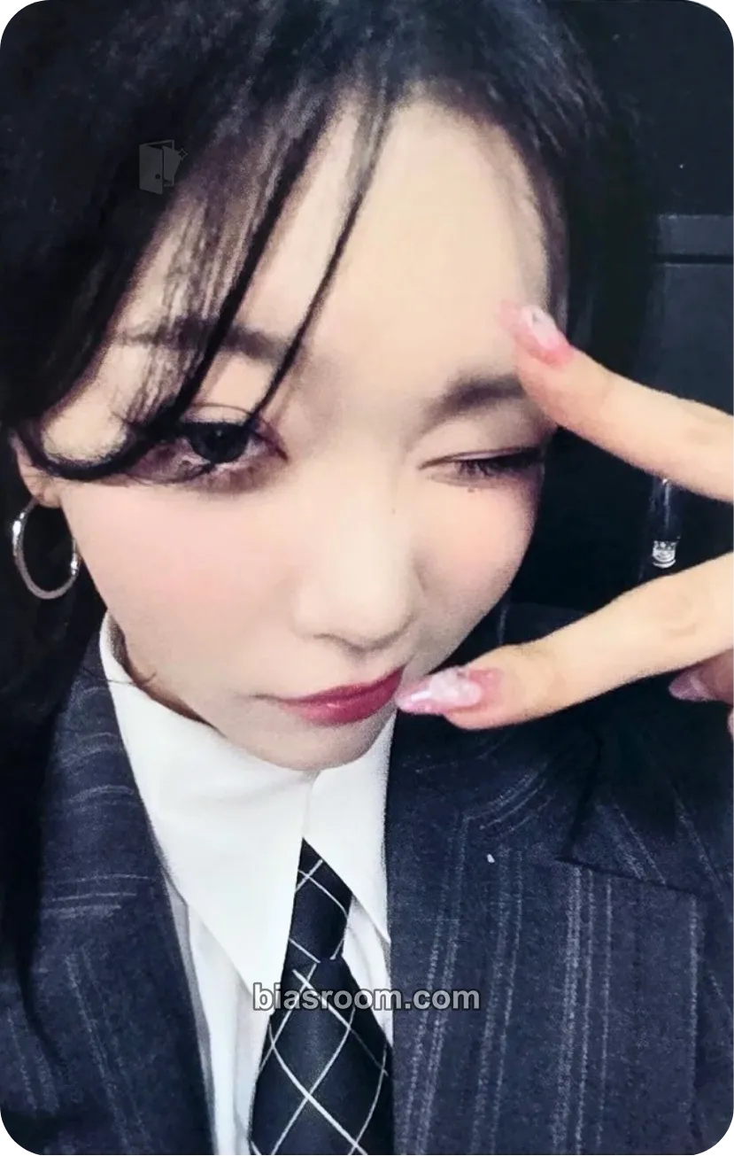 Tsuki appendix: Of All We Have Lost Photocard - Billlie - Billlie K-pop photocard