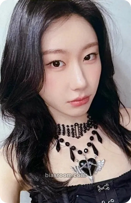 Chaeryeong TUNNEL VISION Photocard - ITZY - ITZY K-pop photocard