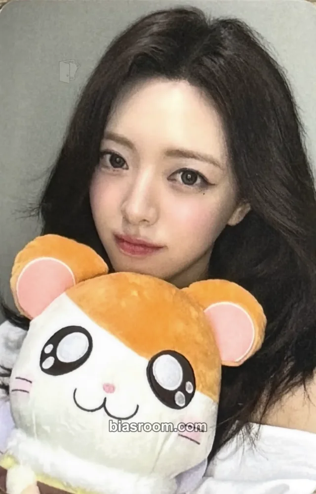 Yuna ITZY Ice Cream K-pop photocard