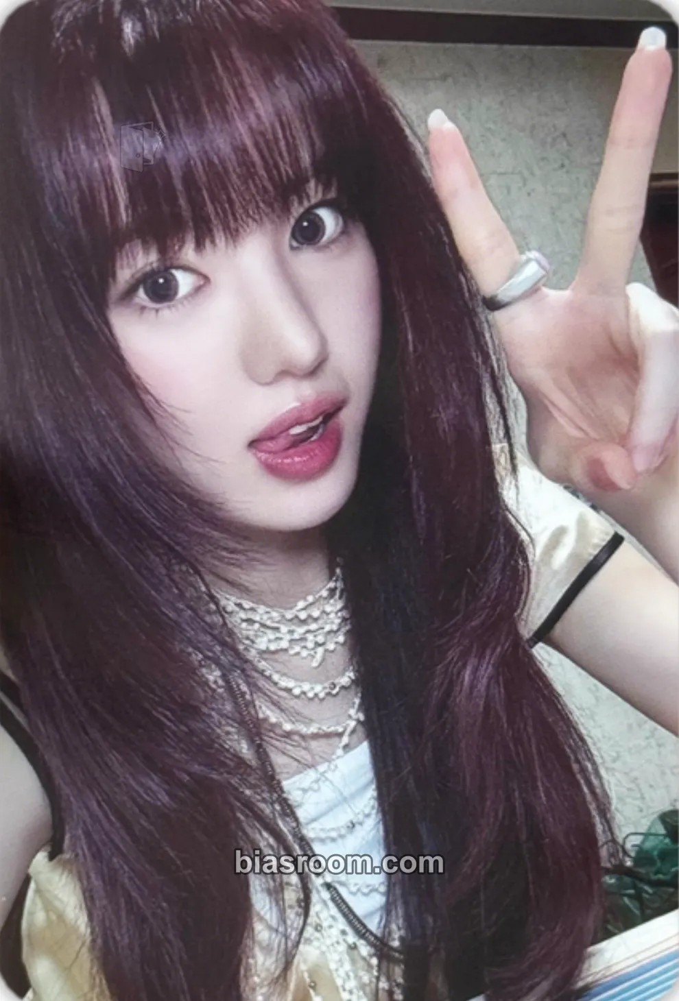 Sui DANCING ALONE Photocard - KiiiKiii - KiiiKiii K-pop photocard
