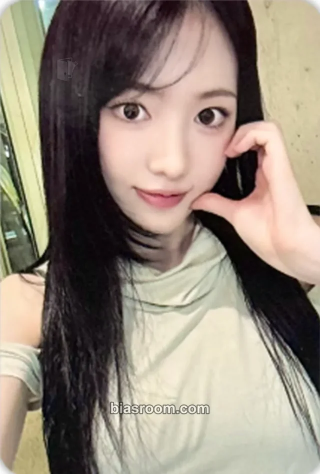 KiiiKiii - Sui - DANCING ALONE Album idoustage round 1 fansign video call (fancall)