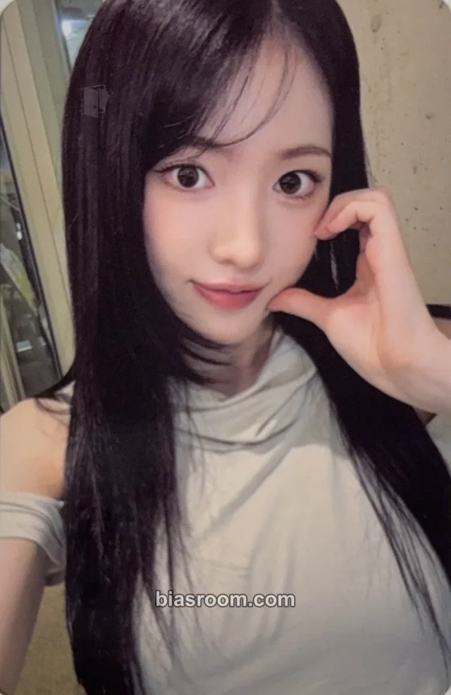 KiiiKiii - Sui - DANCING ALONE Album idoustage round 1 fansign video call (fancall)