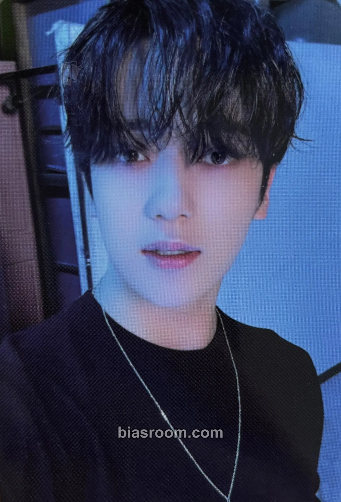 Yechan What's goin' on Photocard - Omega X - Omega X K-pop photocard