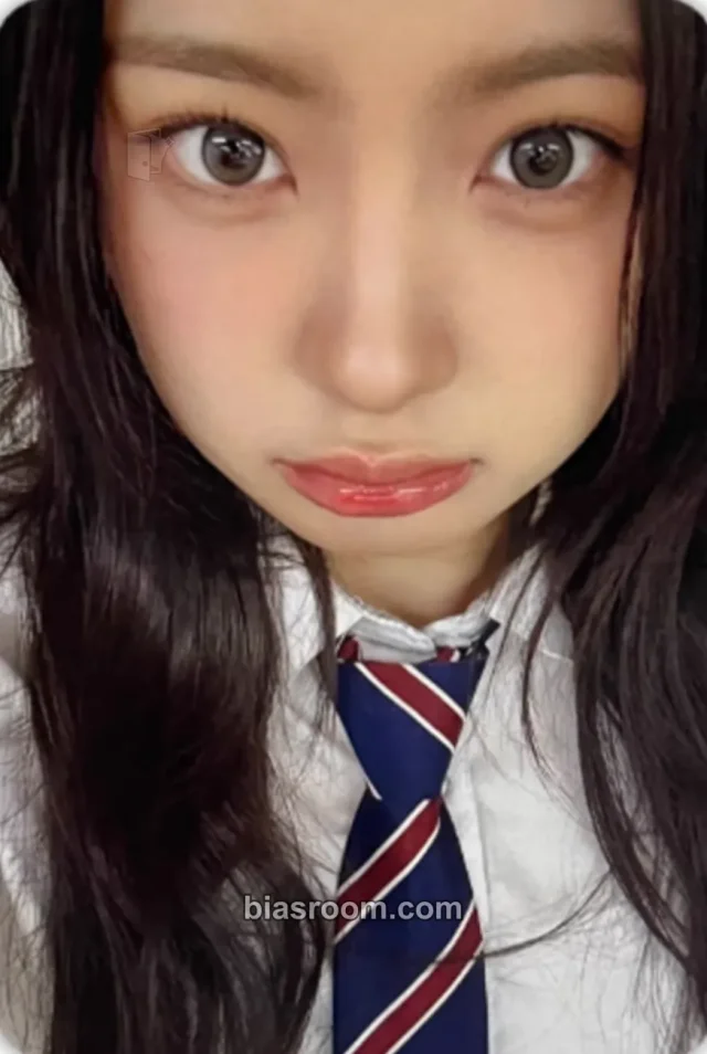 KiiiKiii - Kya - DANCING ALONE Album soundwave round 4 fansign video call (fancall)