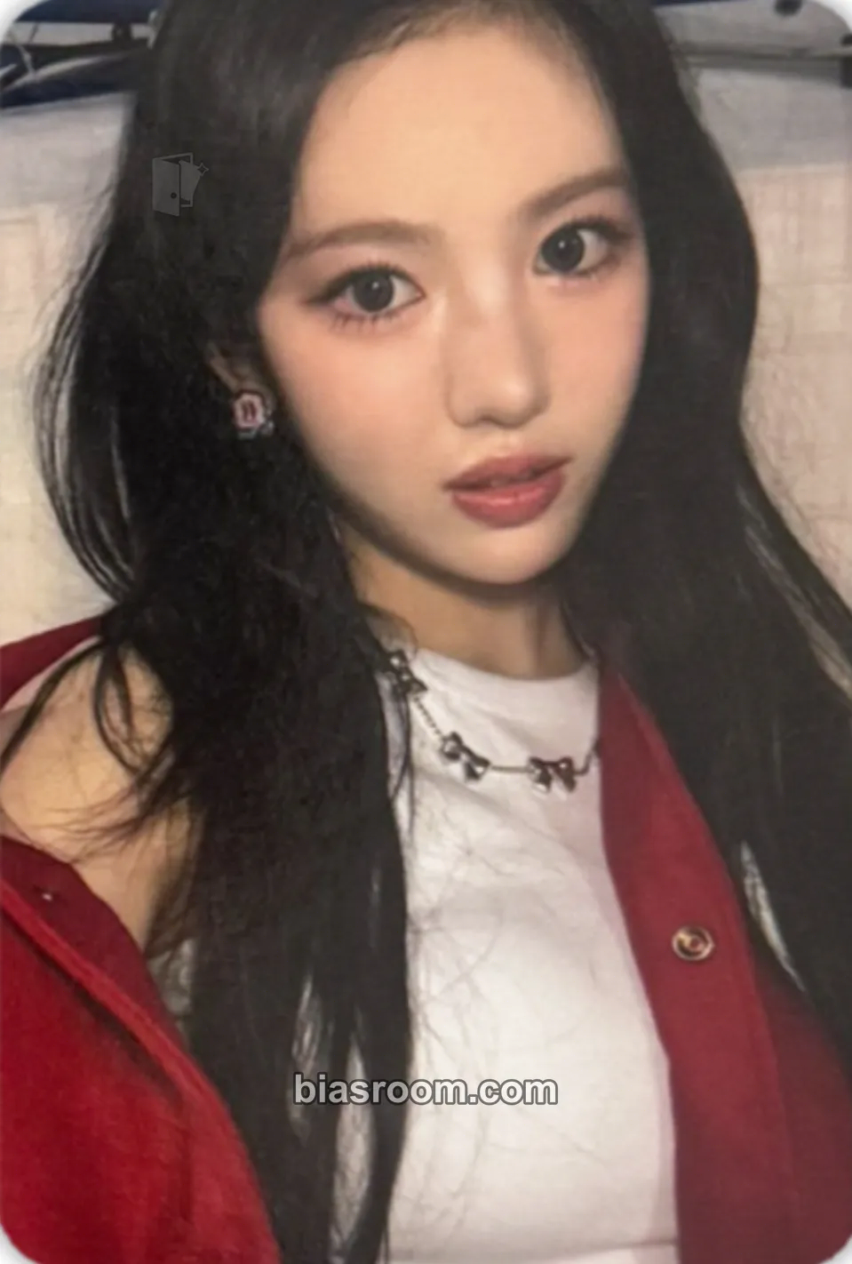 Sui DANCING ALONE Photocard - KiiiKiii - KiiiKiii K-pop photocard