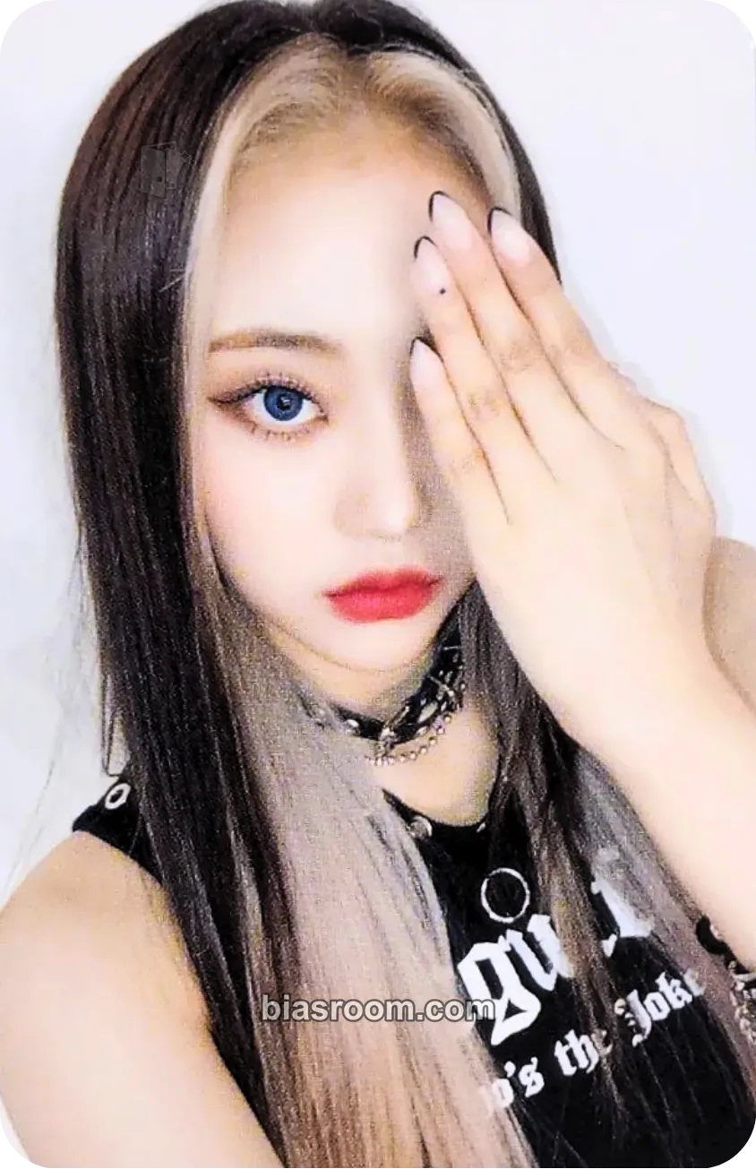 Sheon The Billage of Perception: Chapter Two Photocard - Billlie - Billlie K-pop photocard