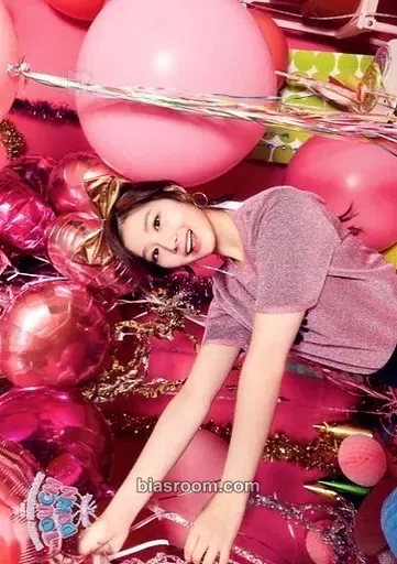 Sana Twice Debut Showcase "Touchdown in Japan" Photocard - TWICE - TWICE K-pop photocard
