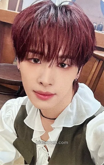Haru NEXZ Live Tour 2025 "One Bite" Photocard - NEXZ - NEXZ K-pop photocard