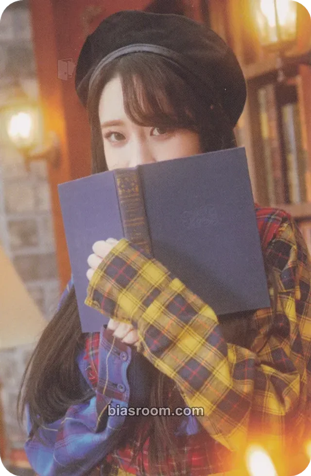 Lovelyz - Jiae - Lovelyz in Winterland 3 Event merch photocard photocard binder