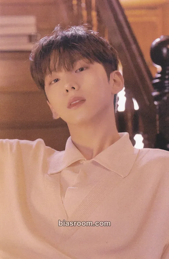 Kihyun Chillax Mode Photocard - MONSTA X - MONSTA X K-pop photocard