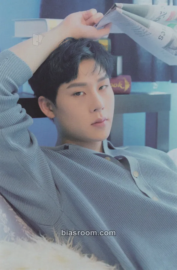 Joohoney Chillax Mode Photocard - MONSTA X - MONSTA X K-pop photocard