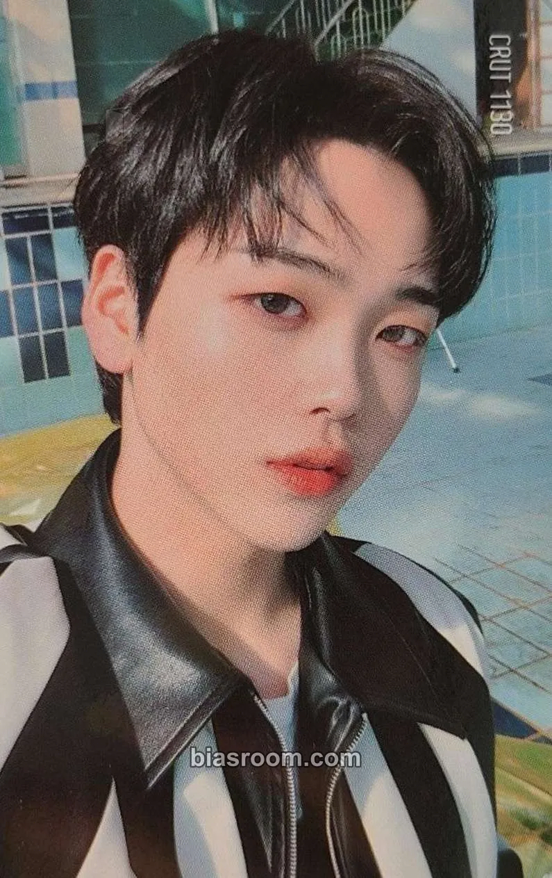 Hyeongjun HIDEOUT: REMEMBER WHO WE ARE - SEASON 1 Photocard - CRAVITY - CRAVITY K-pop photocard