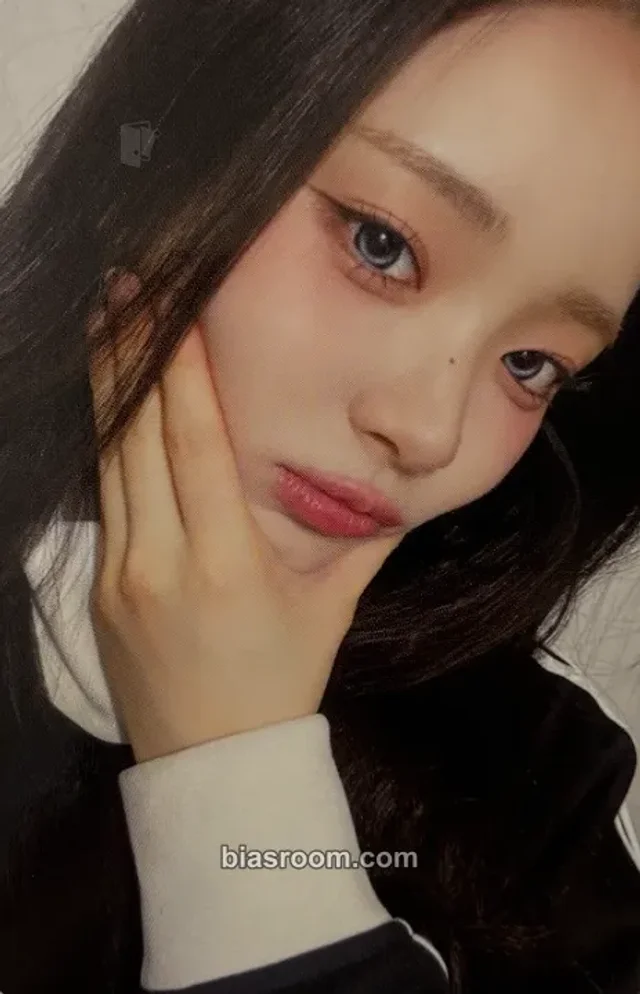 ICHILLIN’ - E.JI - Wild Cherry Album 1st music winner benefit video call (fancall) round 11