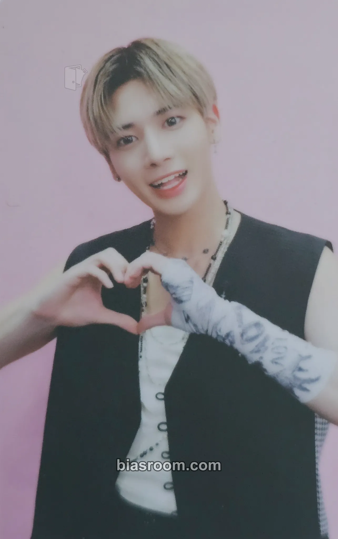 Taehyun D'Icon DICON D'Festa Special Edition Photocard - TOMORROW X TOGETHER - TOMORROW X TOGETHER K-pop photocard