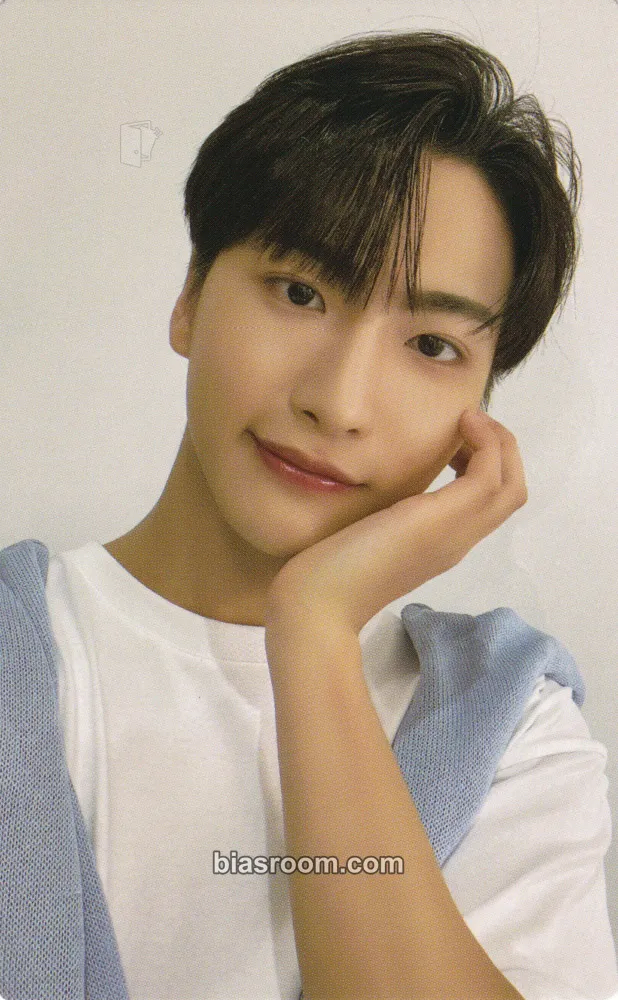 Seonghwa MERNEL × ATEEZ Photocard - ATEEZ - ATEEZ K-pop photocard