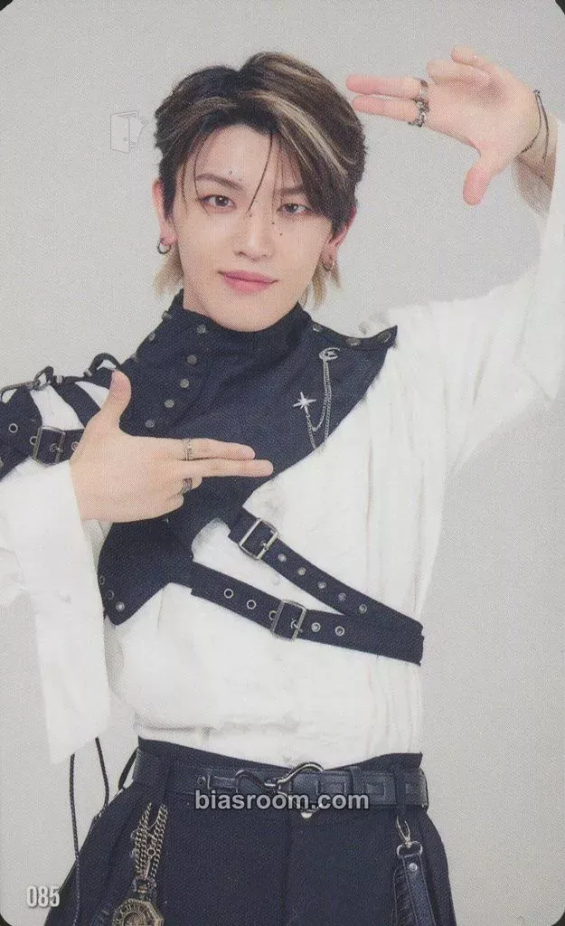 Hiromu LAPOSTA 2025 Photocard - INI - INI K-pop photocard